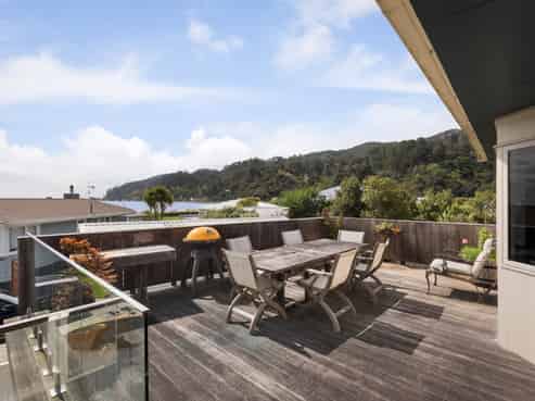 208 Centennial Avenue, Thames