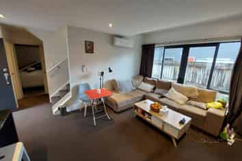 2/189 Massey Street, Frankton