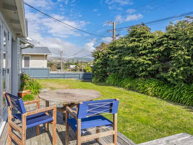 13 Waimea Road, Waikanae Beach