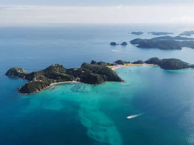 1 Motuarohia Island, Russell