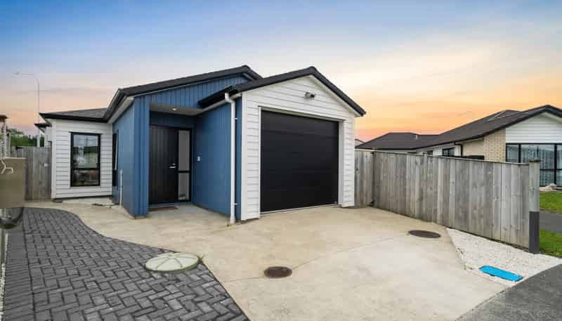11 Sapwood Crescent, Takanini