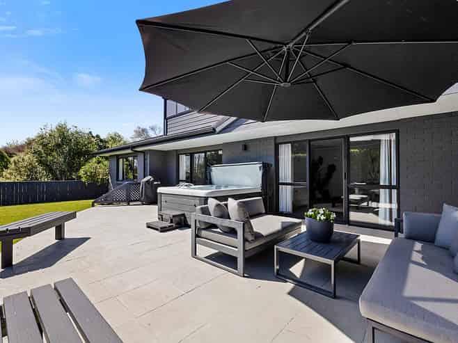 40 Heta Road, Highlands Park