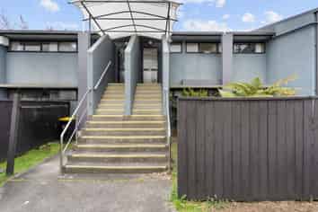 12/98 Burnscourt Apartments, Cambridge
