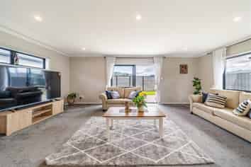  36 Te Kaeaea Crescent, Wallaceville