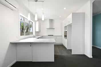 111 Galloway Street, Hamilton East