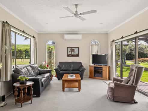 75 Sponge Bay Road, Wainui