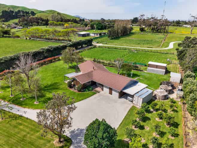 75 Sponge Bay Road, Wainui