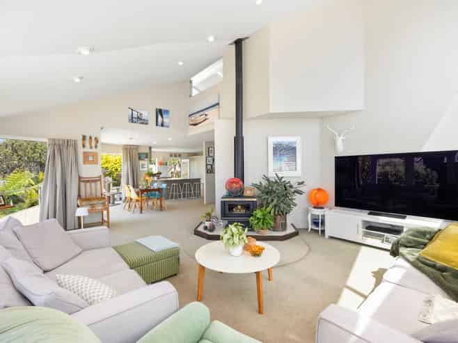 1 & 2/80 Knights Road, Rothesay Bay