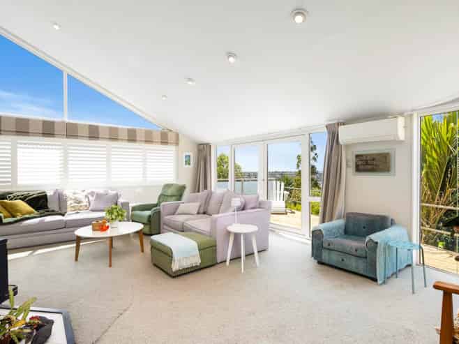 1 & 2/80 Knights Road, Rothesay Bay