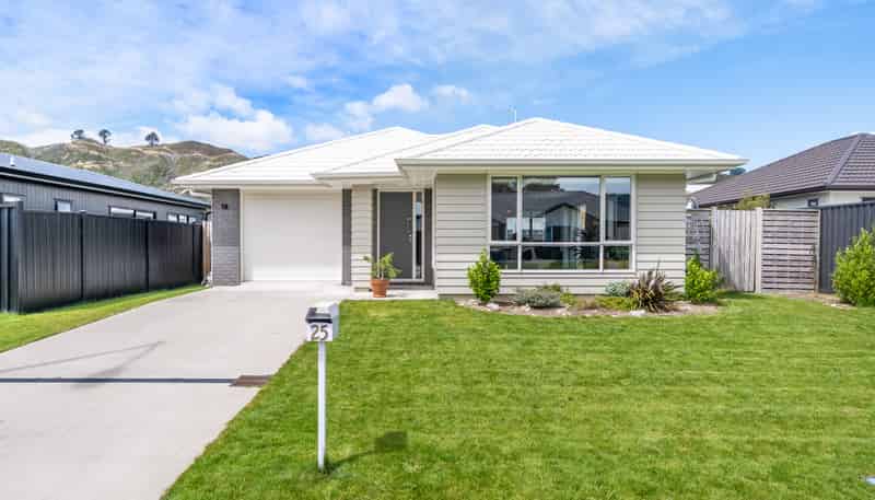 25 Cynisca Crescent, Wallaceville