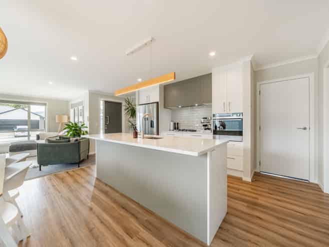 25 Cynisca Crescent, Wallaceville