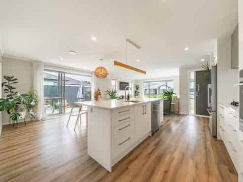 25 Cynisca Crescent, Wallaceville