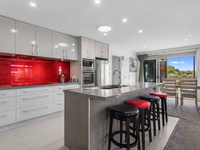 60 Butterworth Crescent, Papamoa