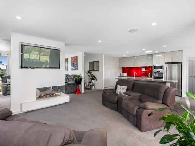 60 Butterworth Crescent, Papamoa