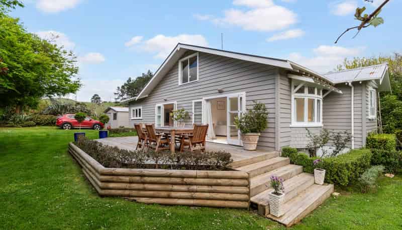 3 Beaver Road East, Bombay