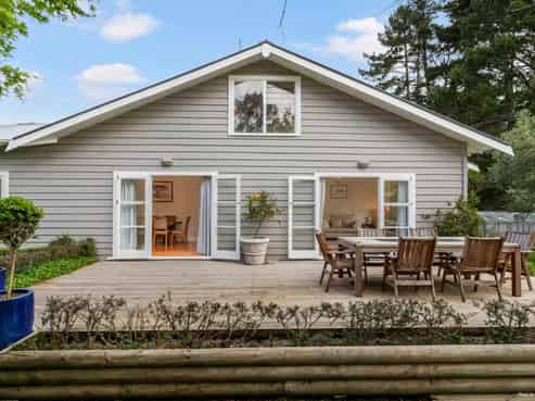 3 Beaver Road East, Bombay