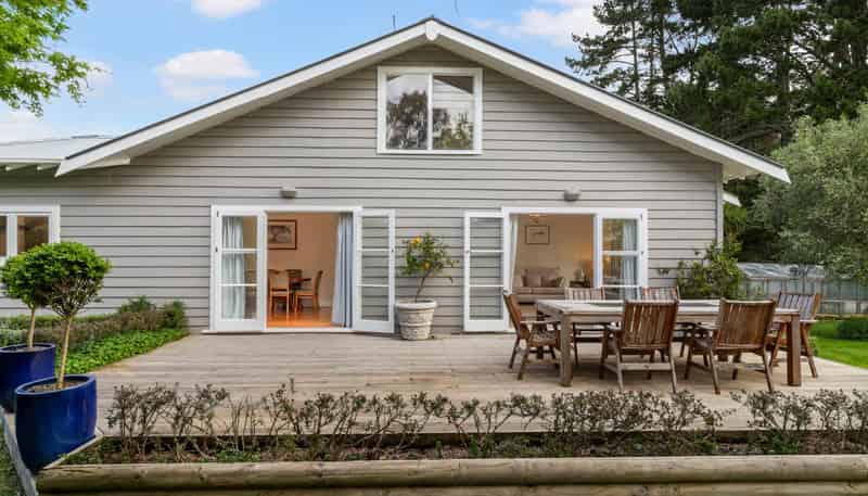 3 Beaver Road East, Bombay