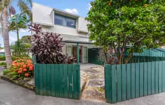 25/1 Water Street, Otahuhu