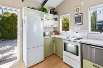 61B Kaihua Road, NUKUHAU