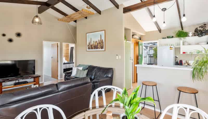 61B Kaihua Road, NUKUHAU