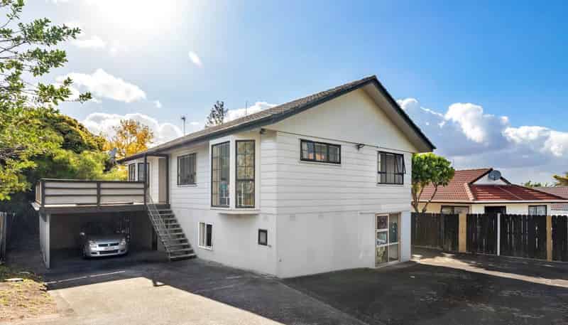 19 Anglers Way, Wattle Downs