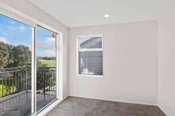3/49 Mangere Road, Otahuhu