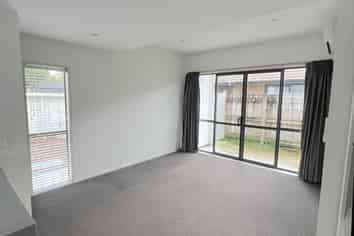 1/195 Massey Street, Frankton