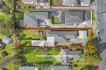 11 Netherlands Avenue, Kelston