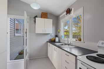 18 Olliviers Road, Phillipstown