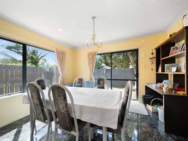 42A Totara Road, Te Atatu Peninsula