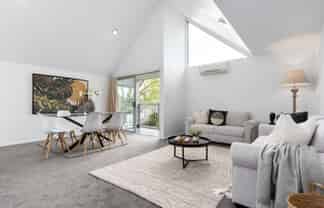 1/1010 Colombo Street, Saint Albans