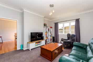 6 Howden Road, Fairfield