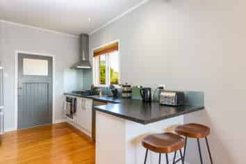 6 Howden Road, Fairfield