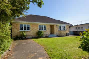 6 Howden Road, Fairfield