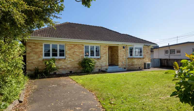 6 Howden Road, Fairfield