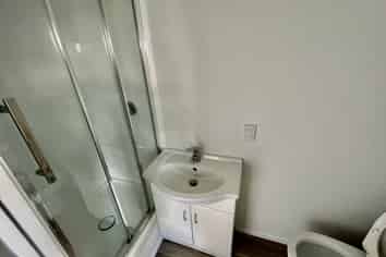 7/2 Ruakiwi Road, Hamilton Lake
