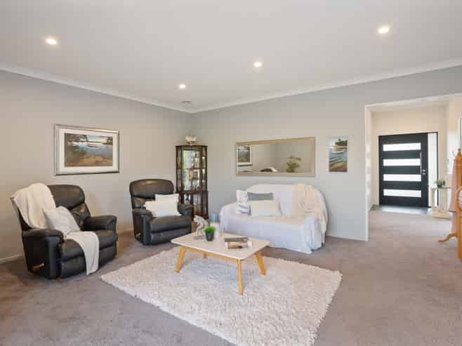83 Kotuku Drive, Paraparaumu Beach
