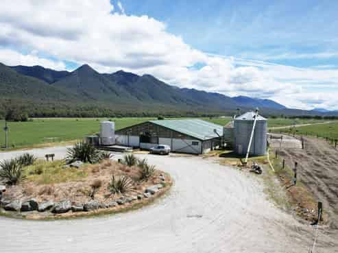 225 State Highway 65, Reefton