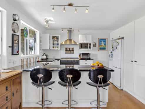 1232 Takaka-Collingwood Highway, Onekaka