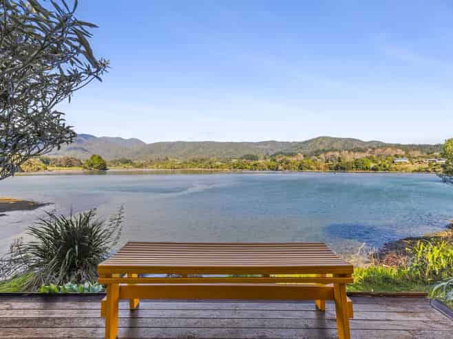 1232 Takaka-Collingwood Highway, Onekaka