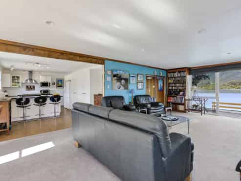 1232 Takaka-Collingwood Highway, Onekaka