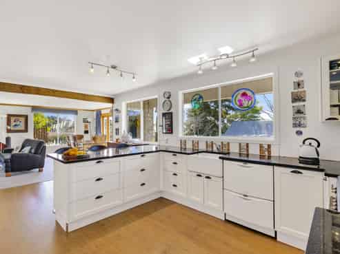 1232 Takaka-Collingwood Highway, Onekaka