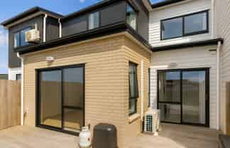6 Paina Crescent, Massey