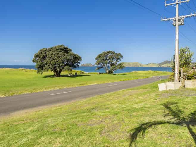 876 Black Jack Road, Opito Bay