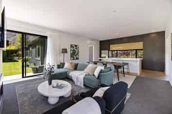 6 Pendeen Crescent, Jacks Point