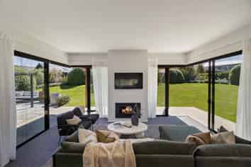 6 Pendeen Crescent, Jacks Point