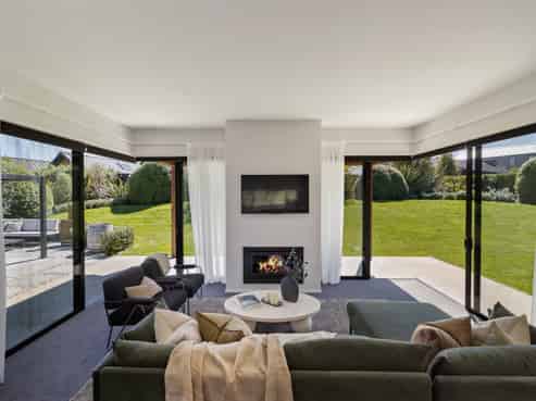 6 Pendeen Crescent, Jacks Point