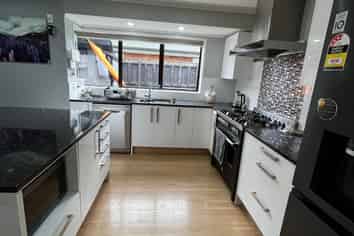 146 Walter Strevens Drive, Conifer Grove