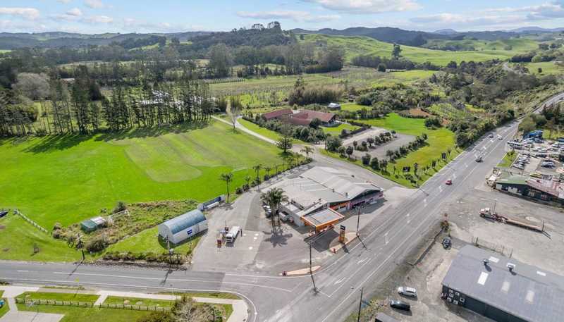 307-309 State Highway 1, Te Hana