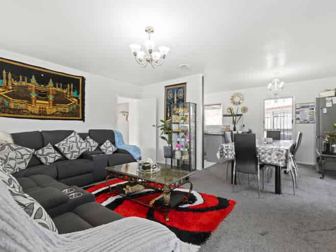 31 Arnwood Place, Manurewa